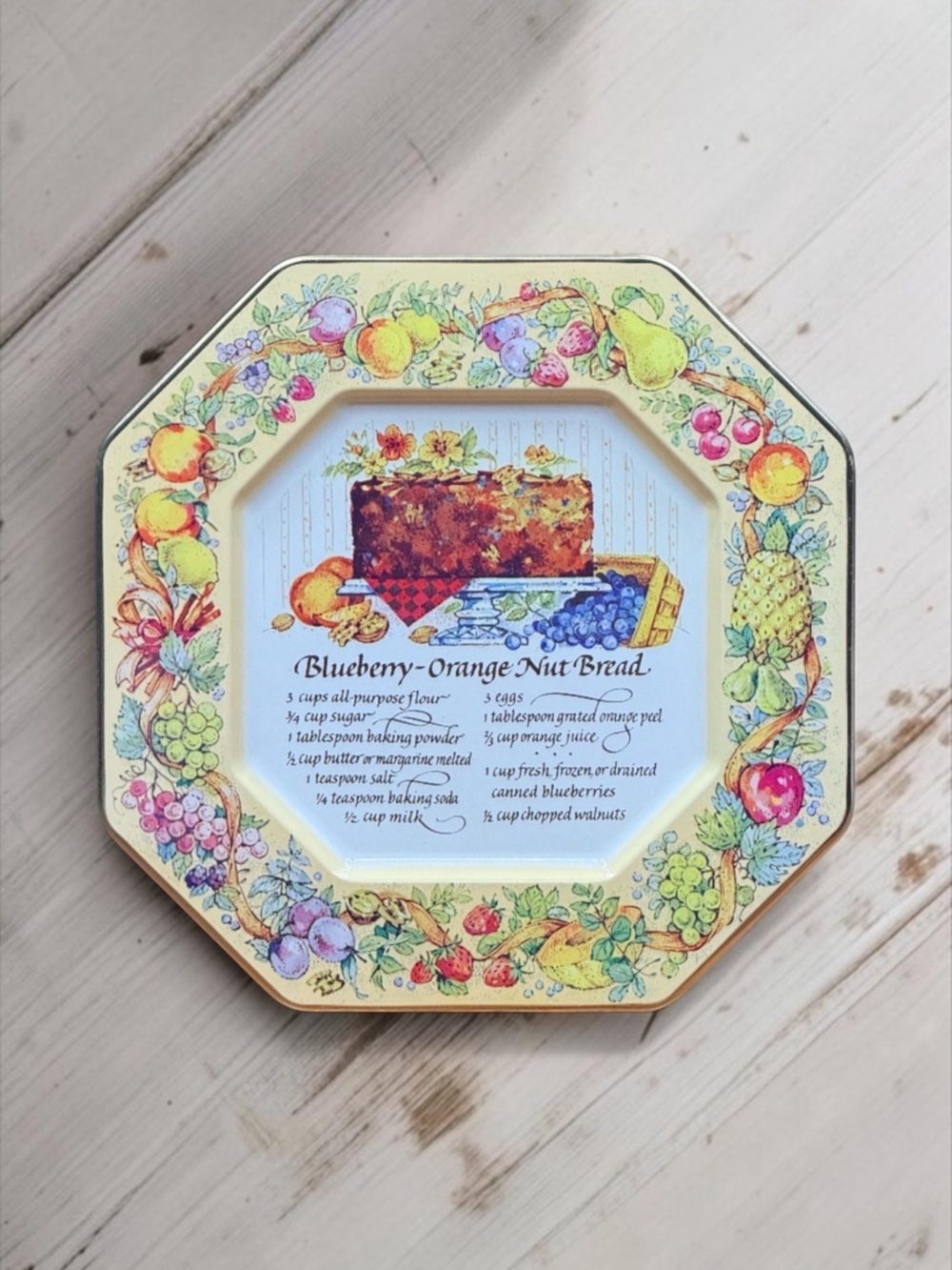 AVON 1982 Blueberry-Orange Nut Bread Tin Decor